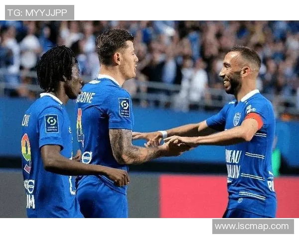 法乙南锡主场迎战尼姆争夺关键三分的激烈对决